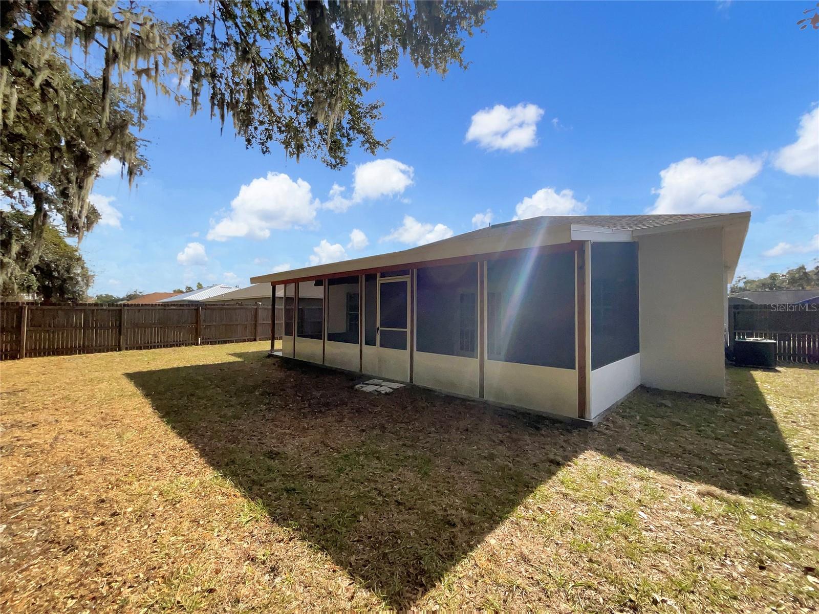 AZALEA OAKS - Residential