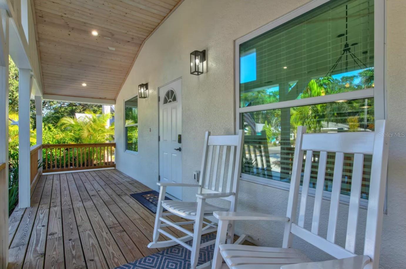 607 37TH STREET W