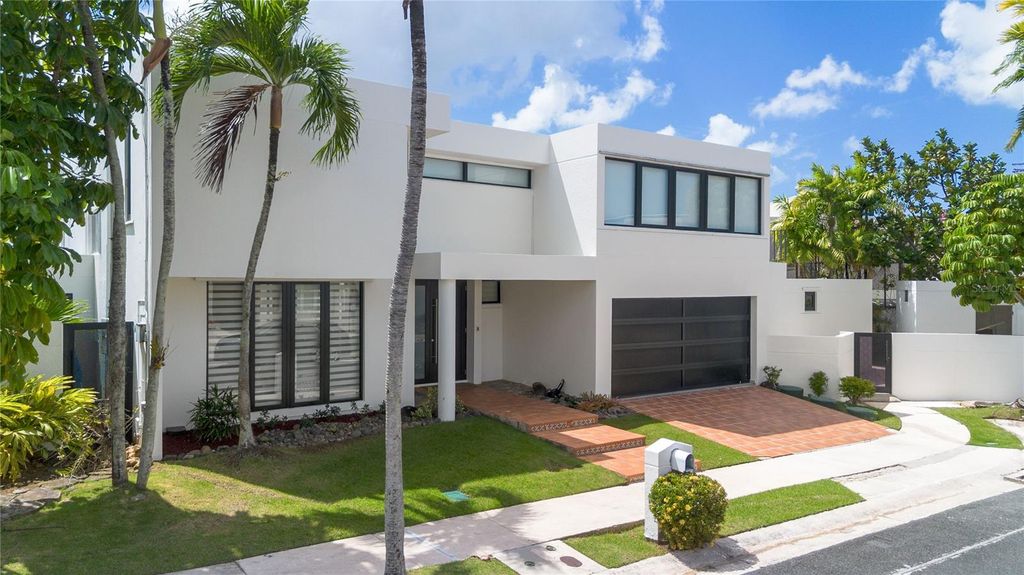 Photo of 5 Condor, Guaynabo, PR 00969 (MLS # PR9119944)