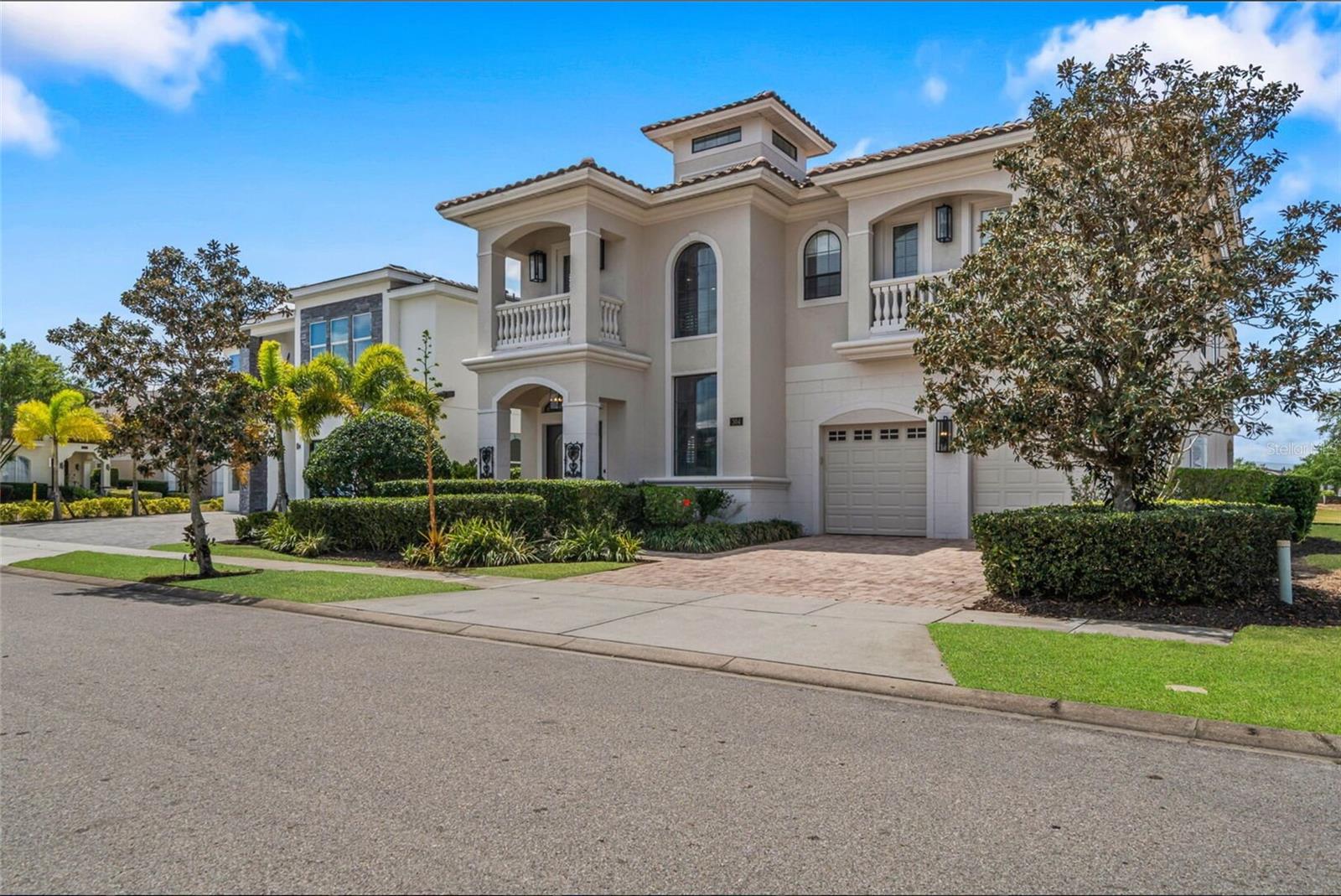 REUNION WEST VLGS NORTH - Residential