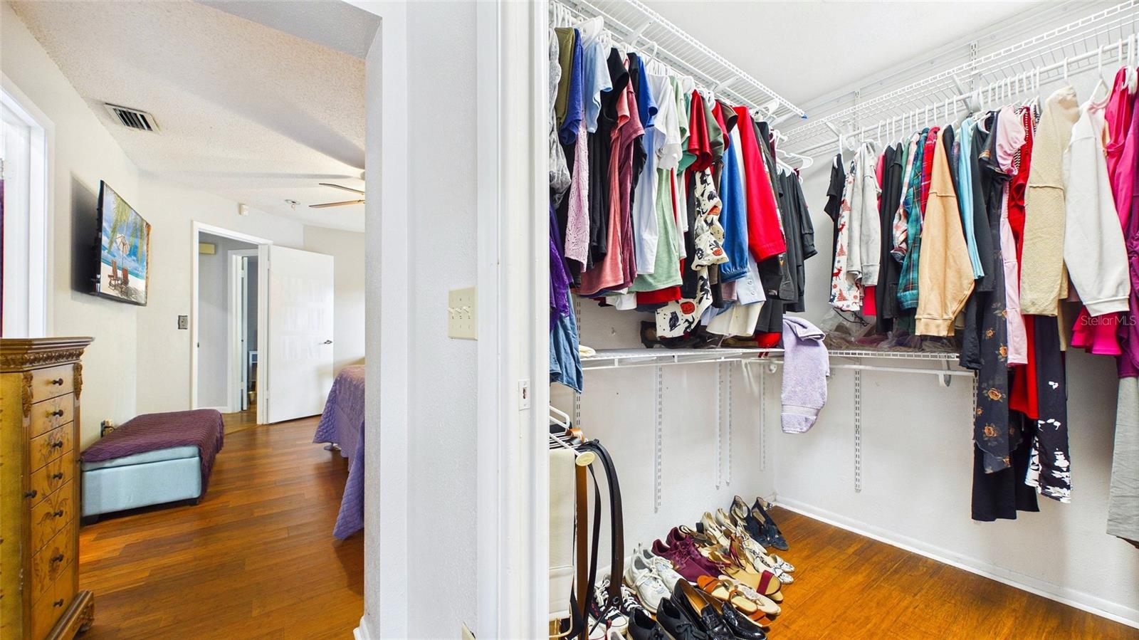 CEDAR CREEK AT COUNTRY RUN PHA - Residential