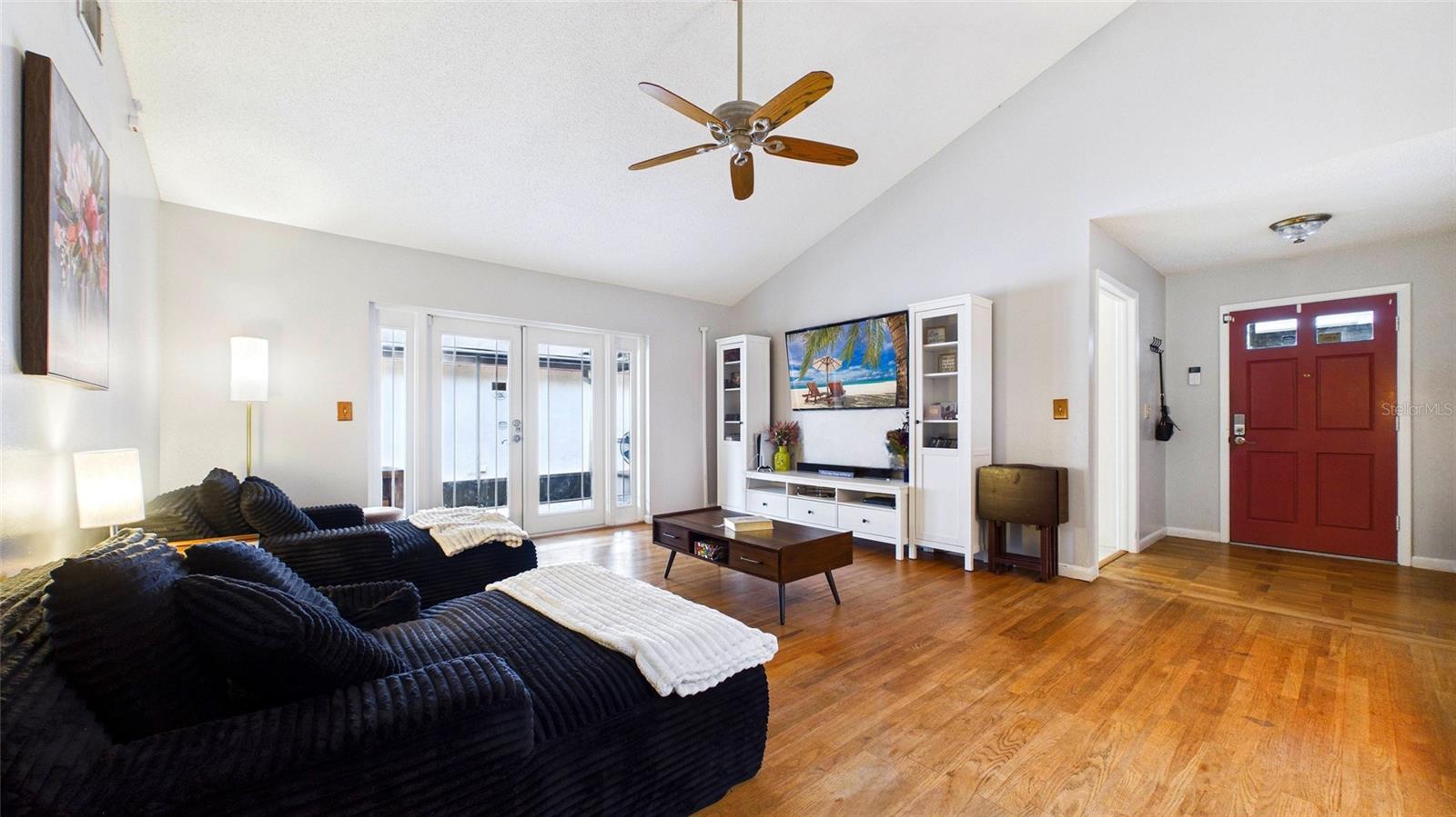 CEDAR CREEK AT COUNTRY RUN PHA - Residential