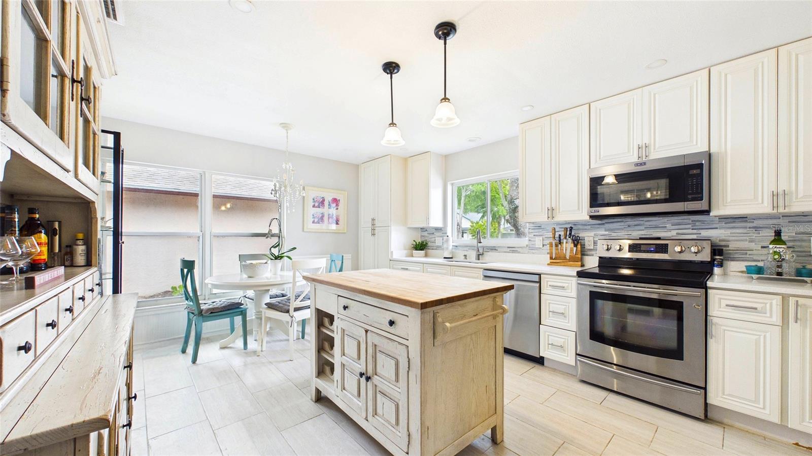 CEDAR CREEK AT COUNTRY RUN PHA - Residential