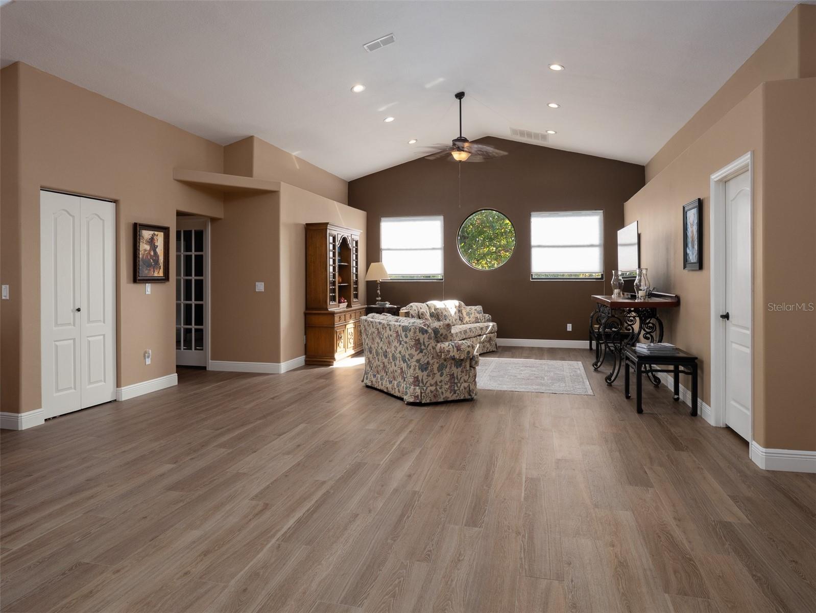 15921 NW HIGHWAY 464B