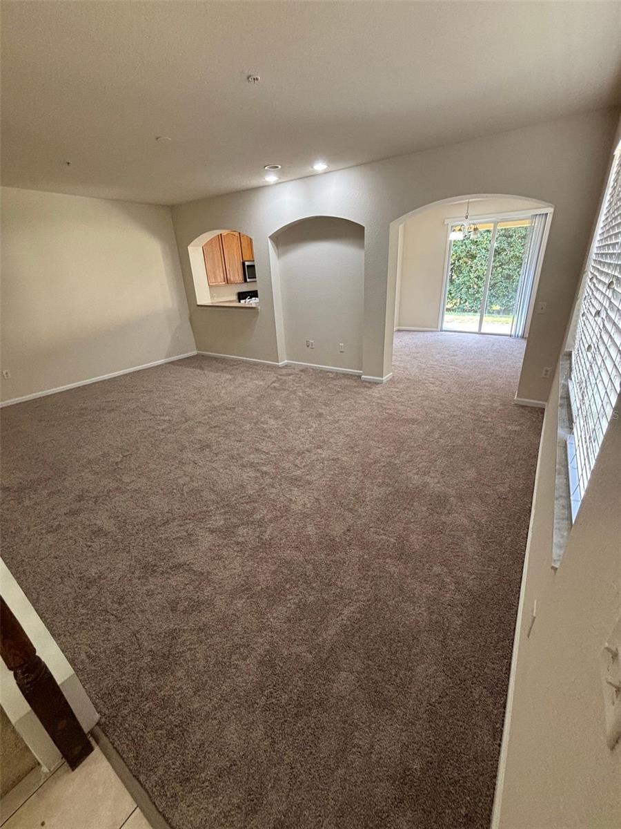 TOWNHOMES AT FLORA RIDGE - Residential Lease