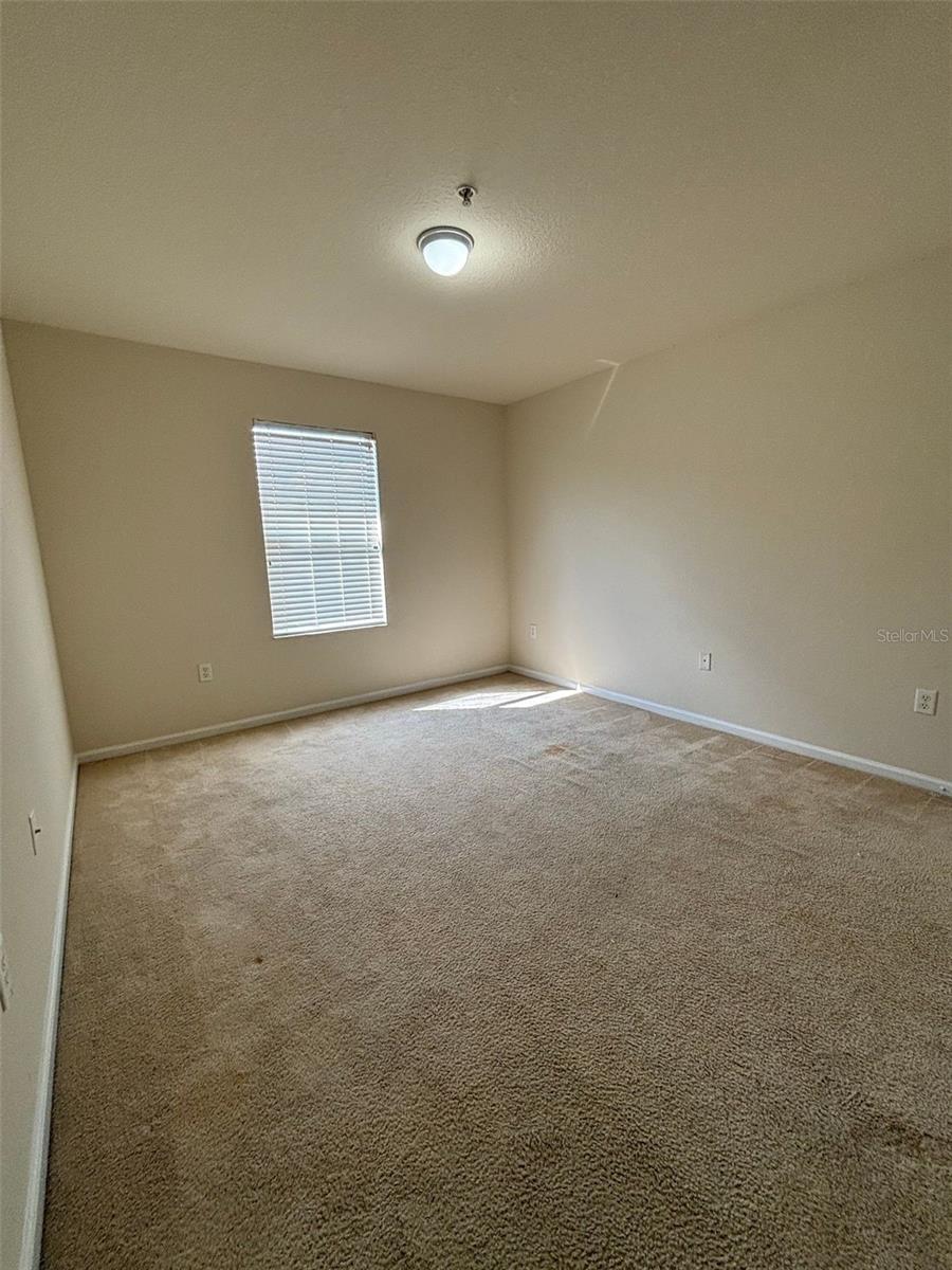 TOWNHOMES AT FLORA RIDGE - Residential Lease