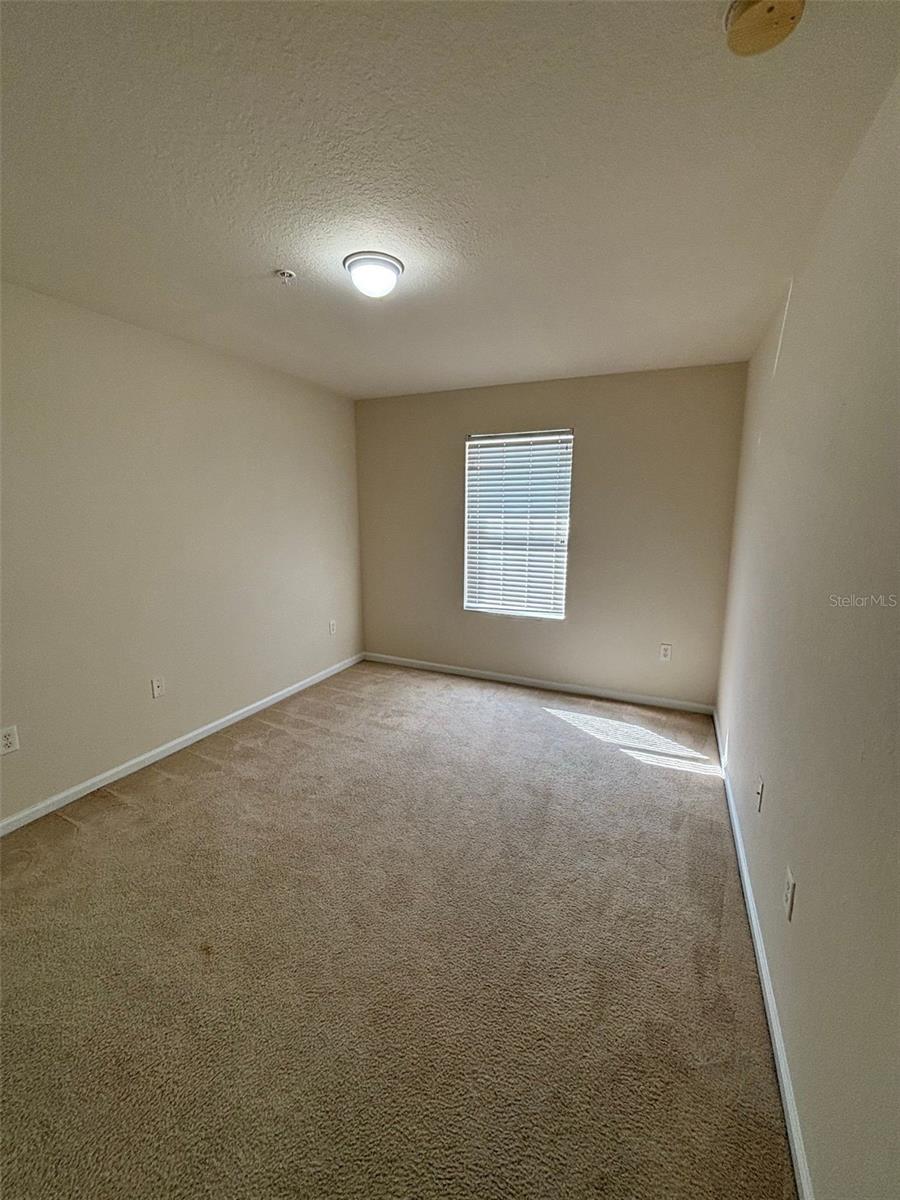 TOWNHOMES AT FLORA RIDGE - Residential Lease