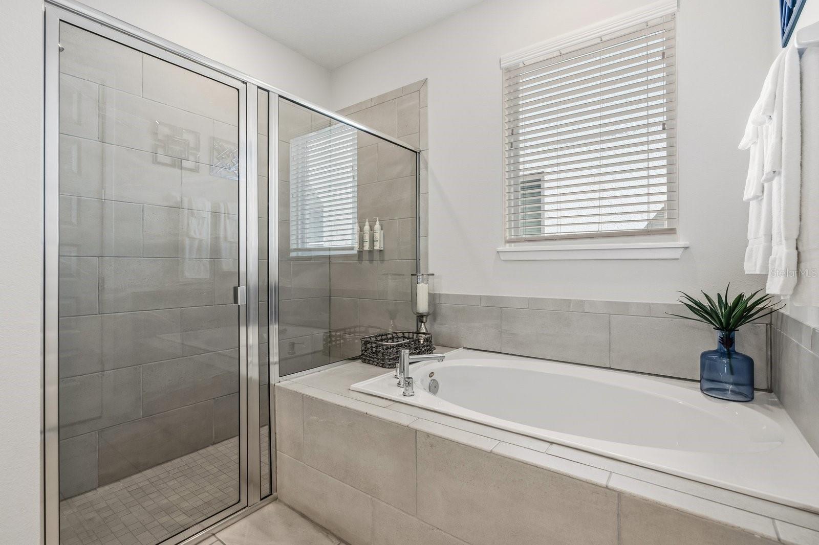 REUNION WEST PH 4 - Residential