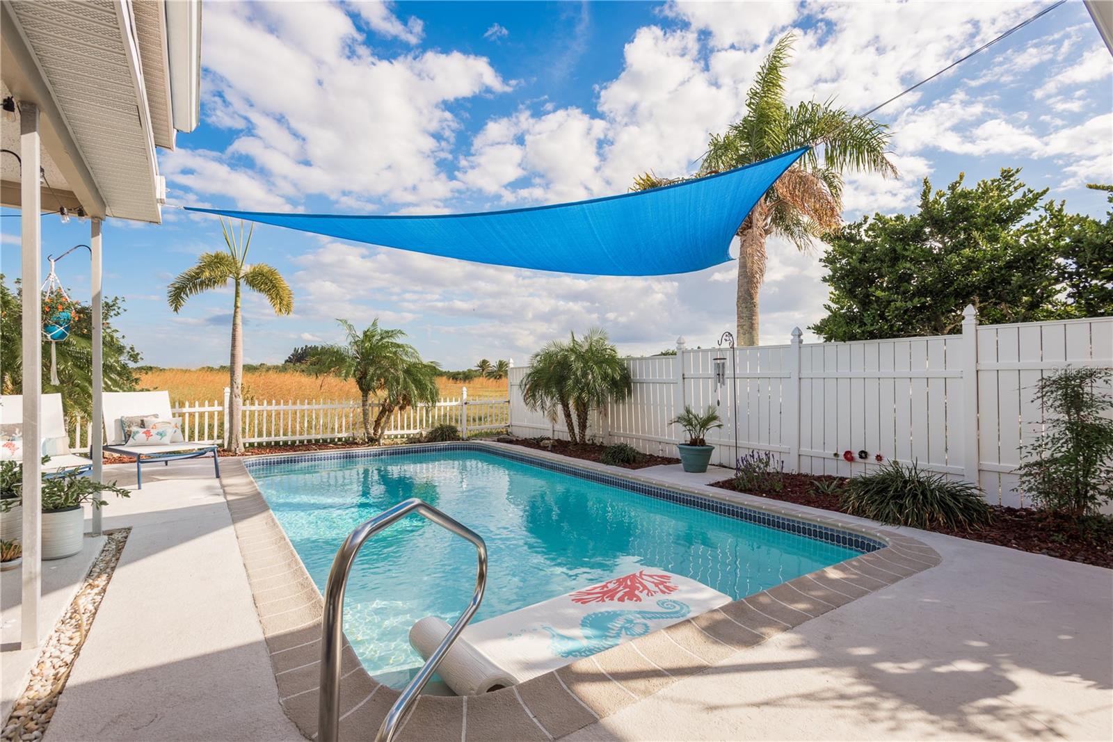 FLOR A MAR - Residential