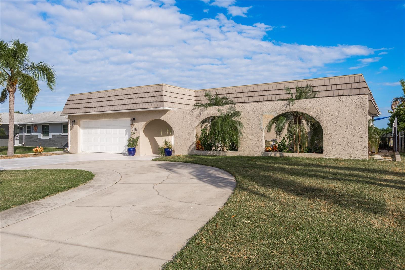 FLOR A MAR - Residential