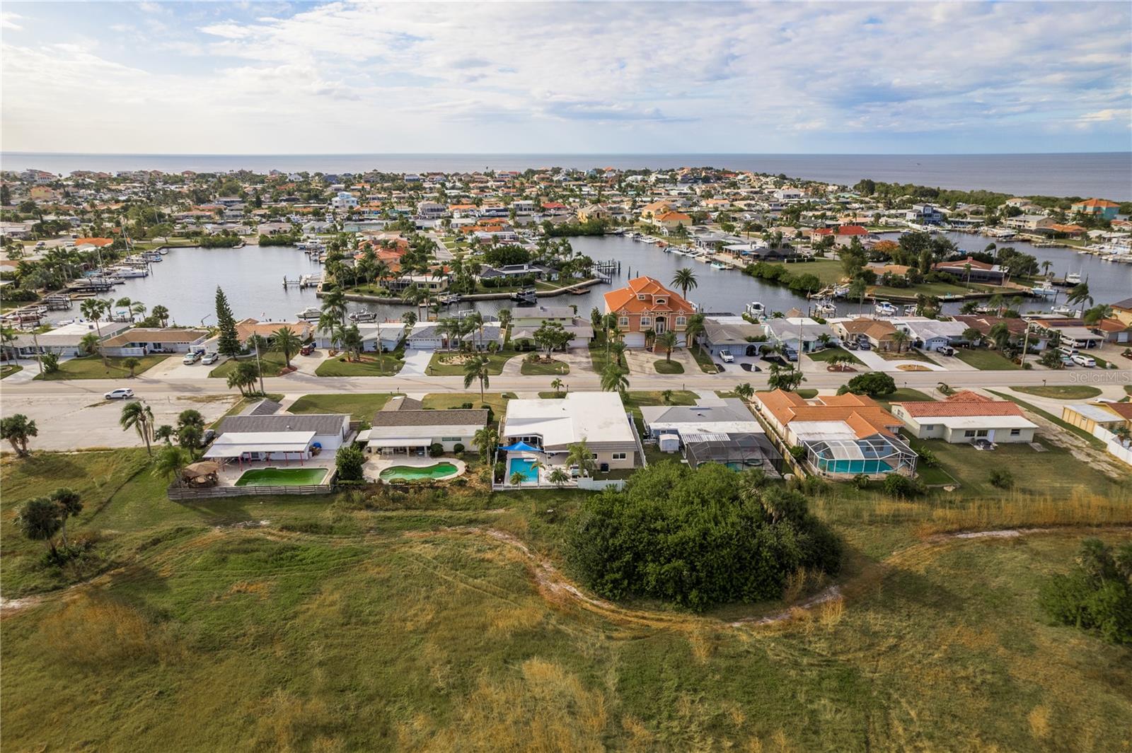 FLOR A MAR - Residential