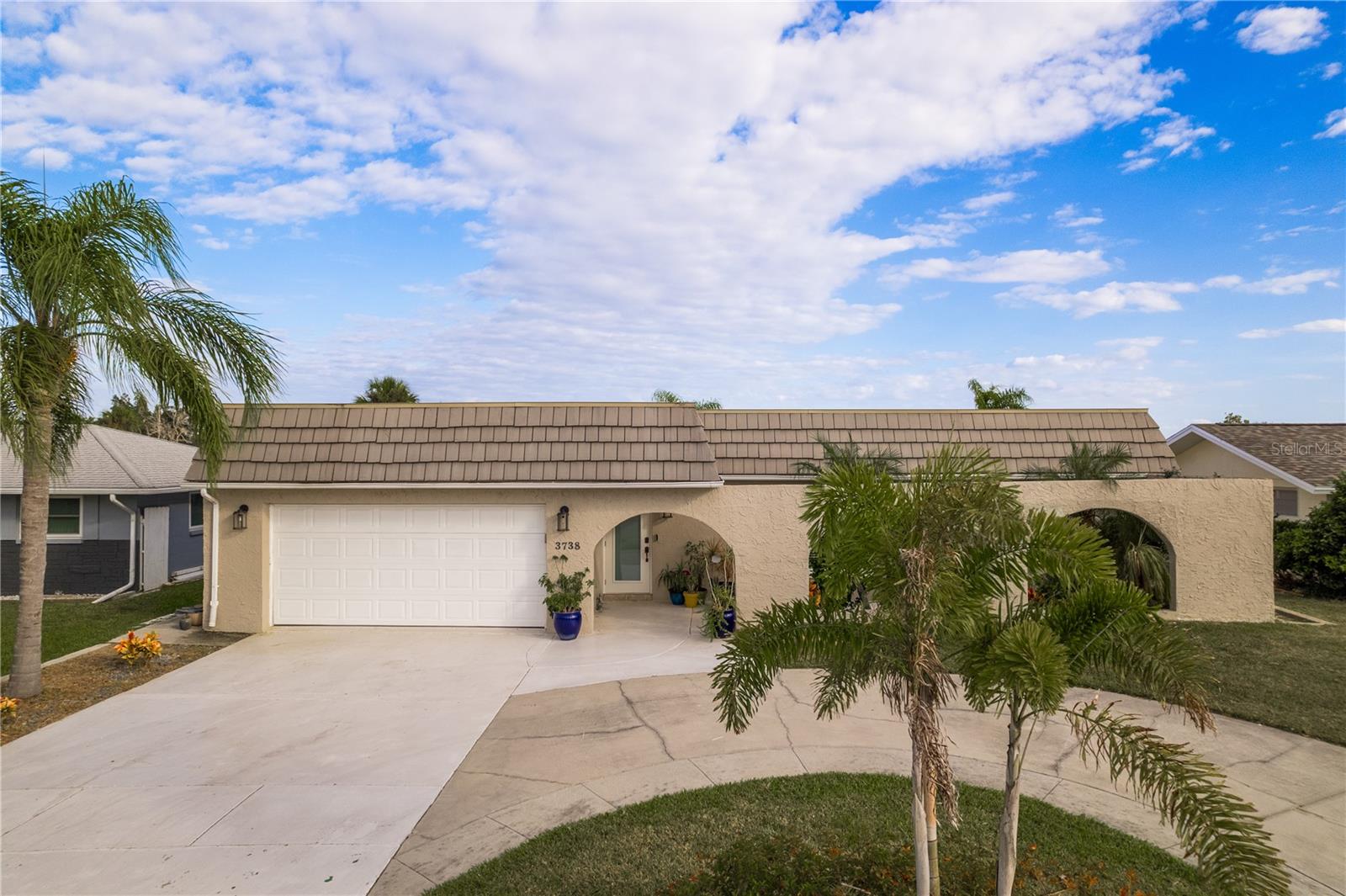 FLOR A MAR - Residential