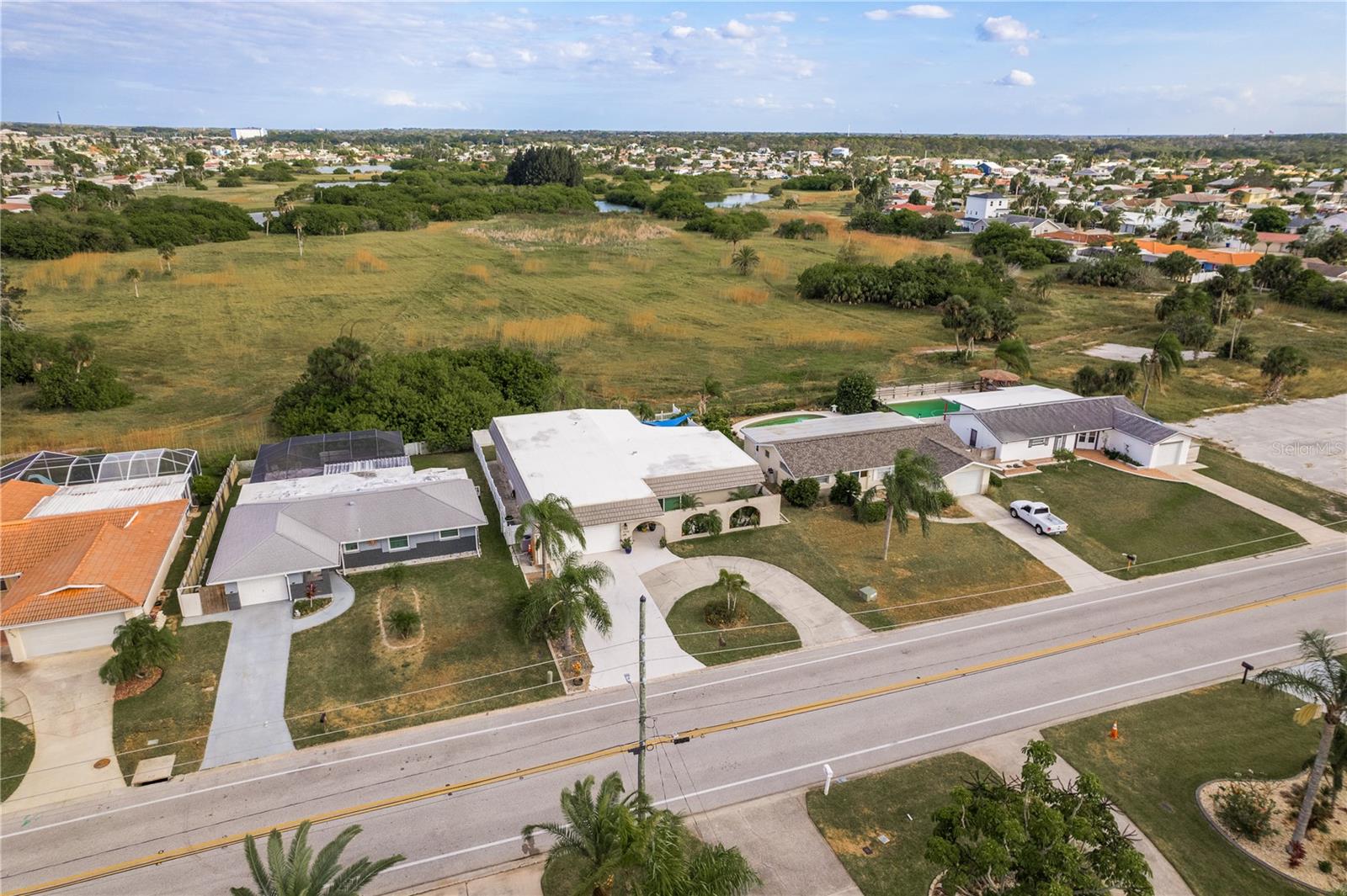 FLOR A MAR - Residential