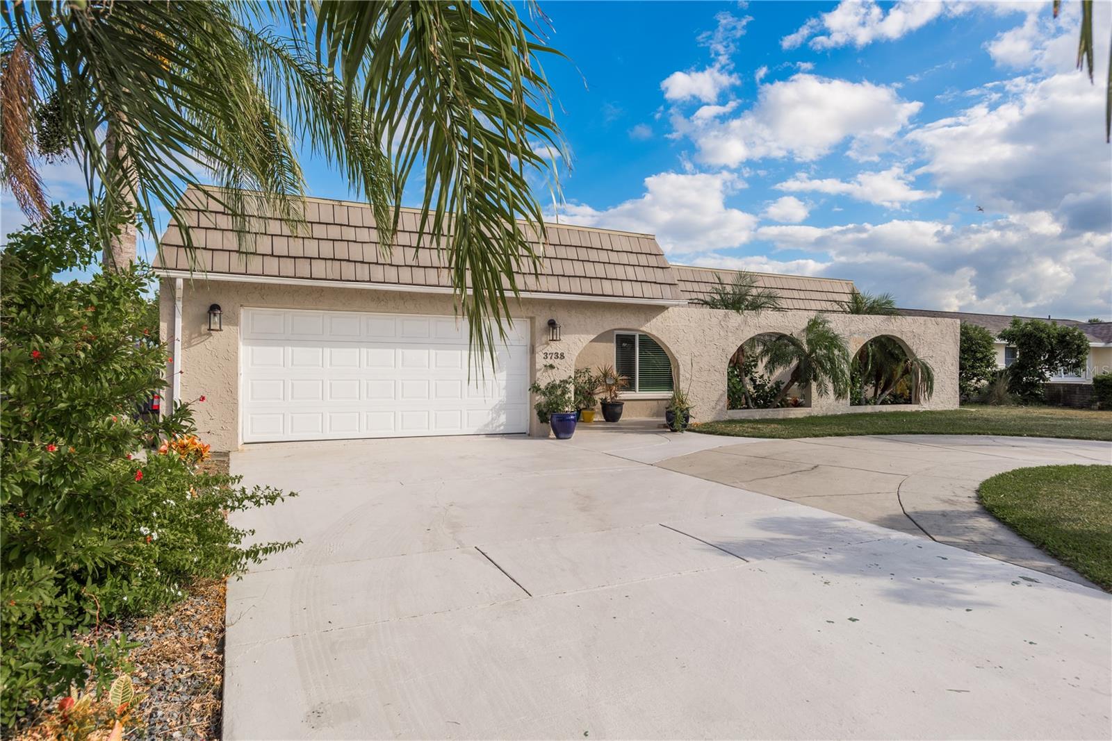 FLOR A MAR - Residential