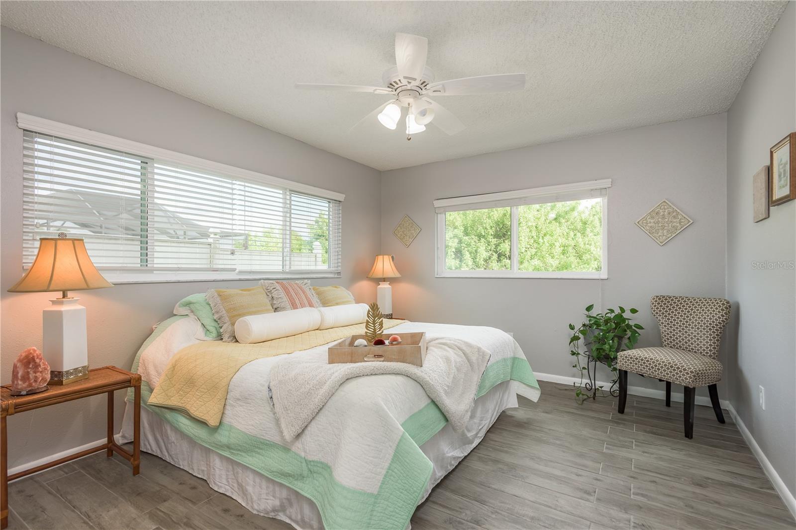 FLOR A MAR - Residential