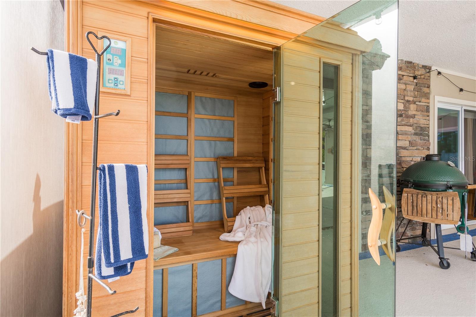 FLOR A MAR - Residential