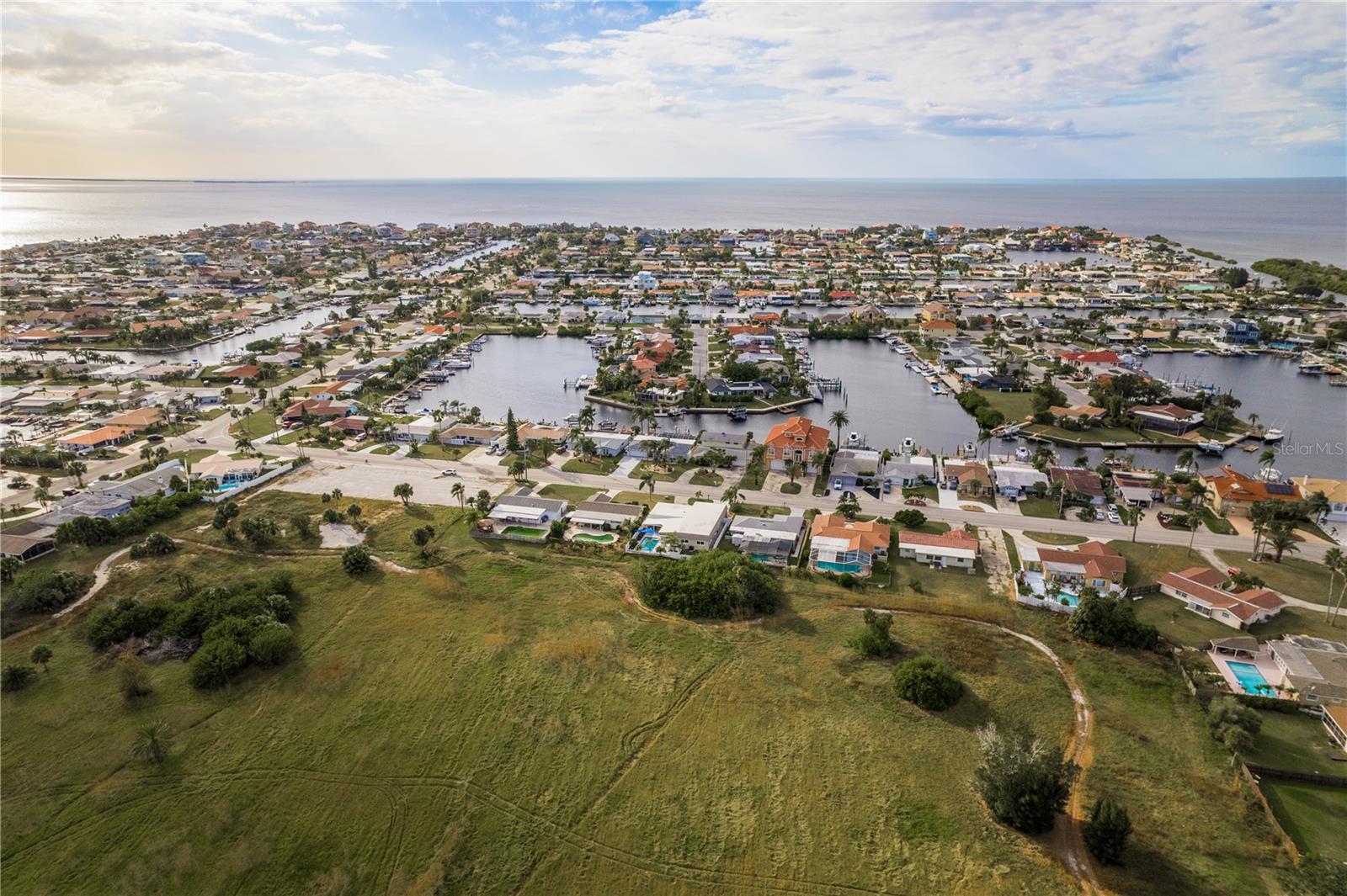 FLOR A MAR - Residential