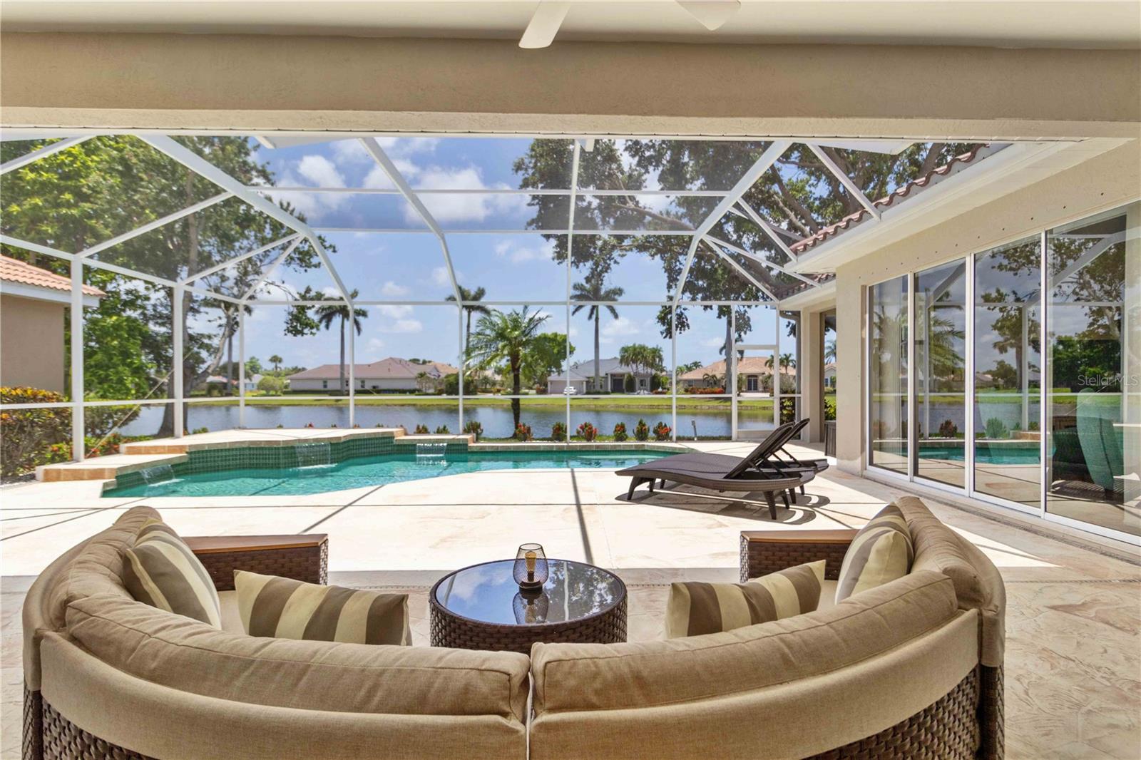 THE HAMPTONS - Residential Lease