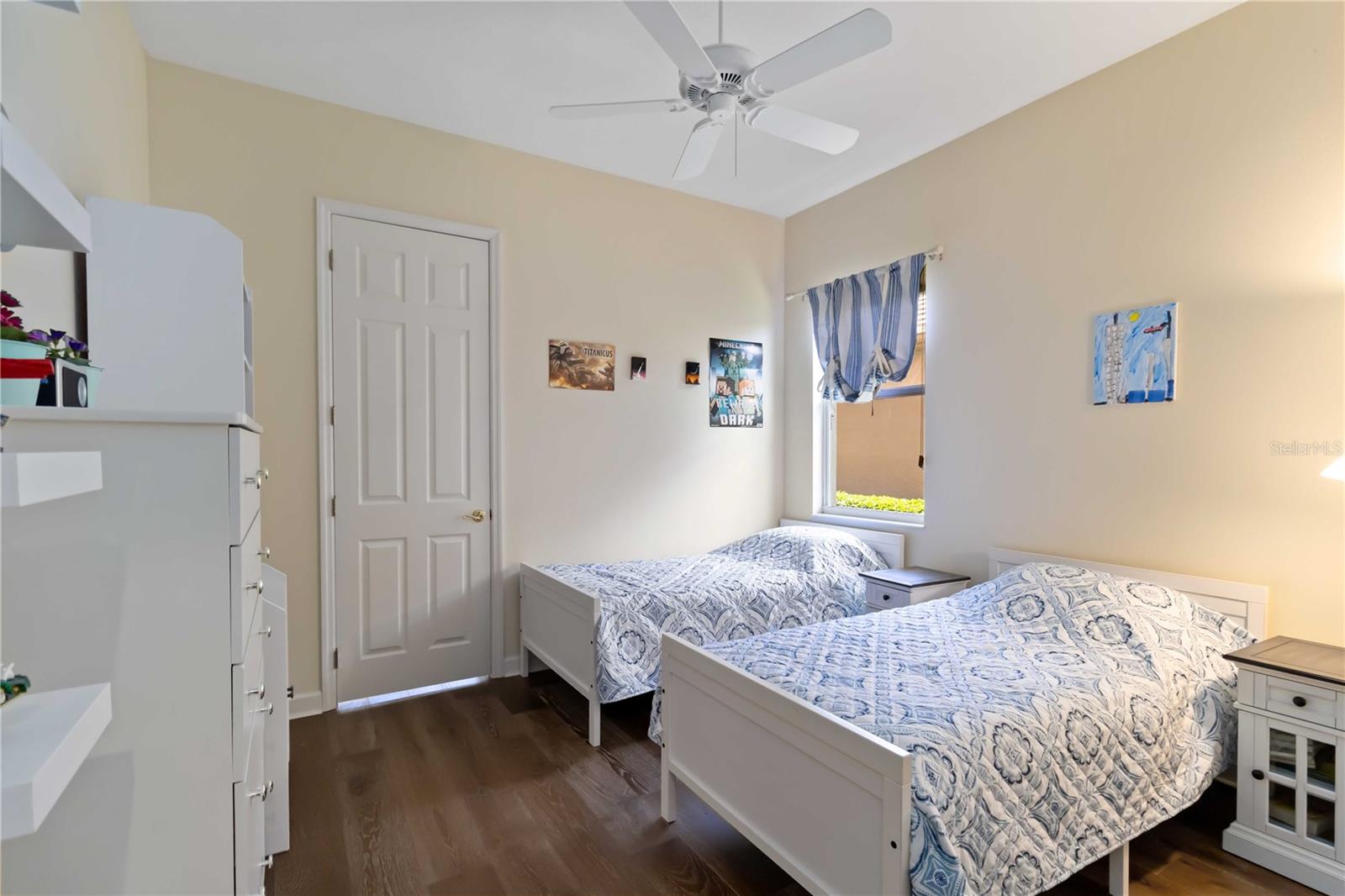 THE HAMPTONS - Residential Lease