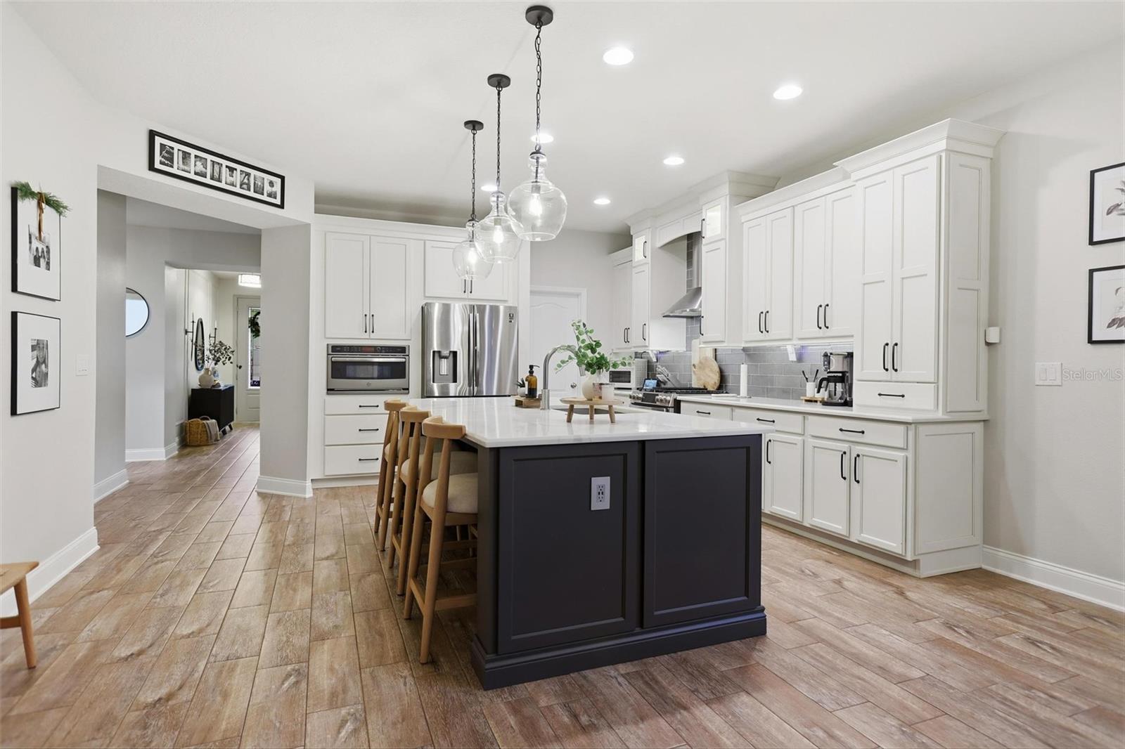 RIVIERA BELLA - Residential