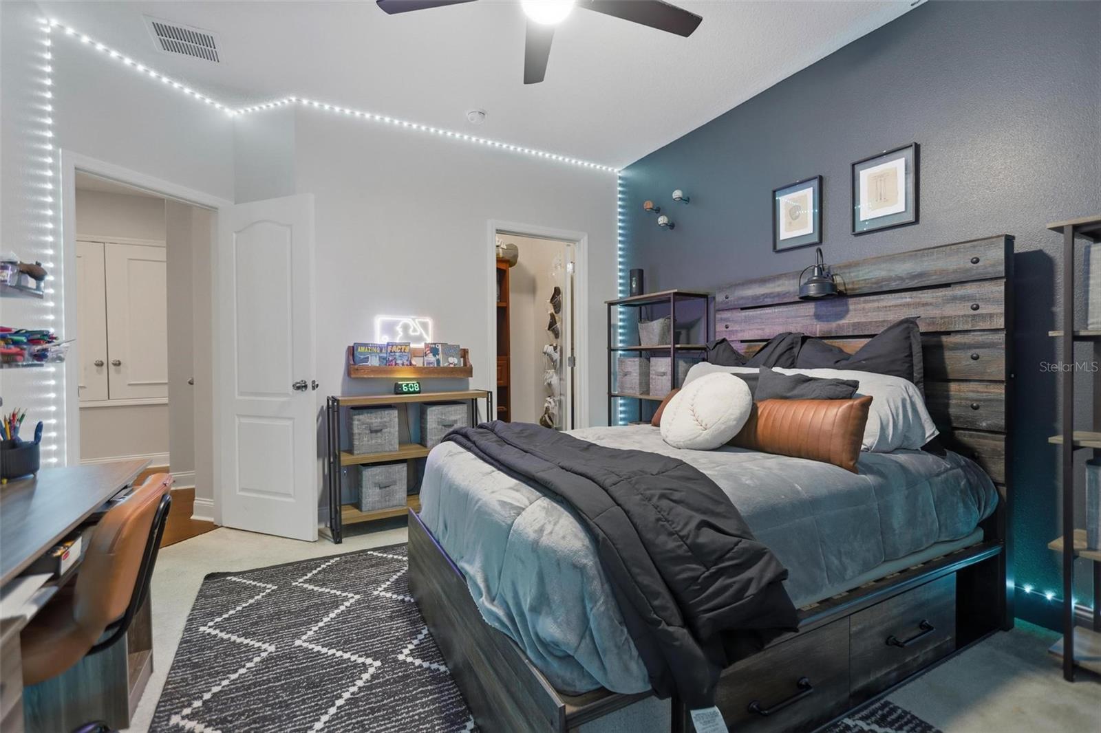 RIVIERA BELLA - Residential