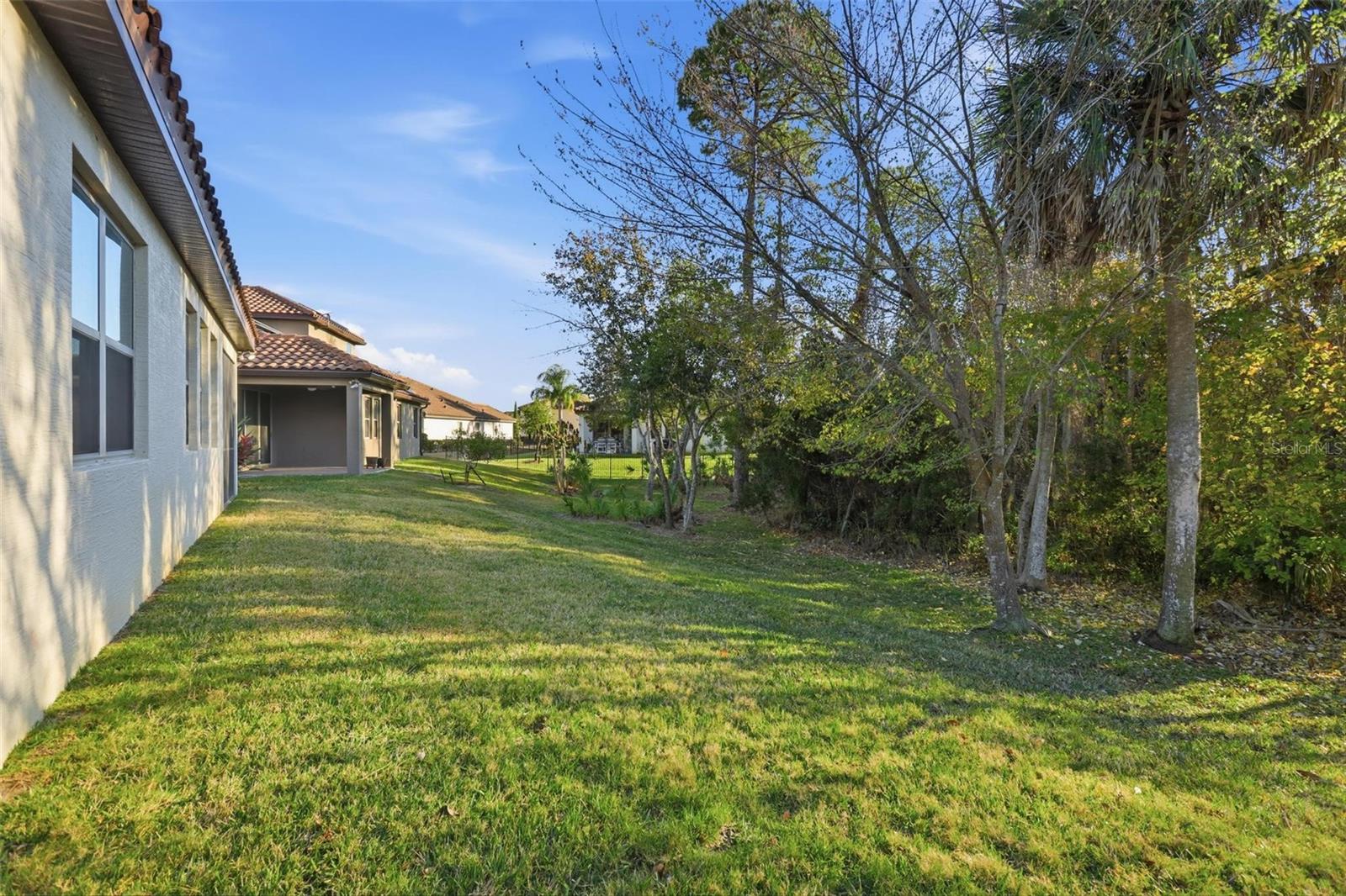 RIVIERA BELLA - Residential