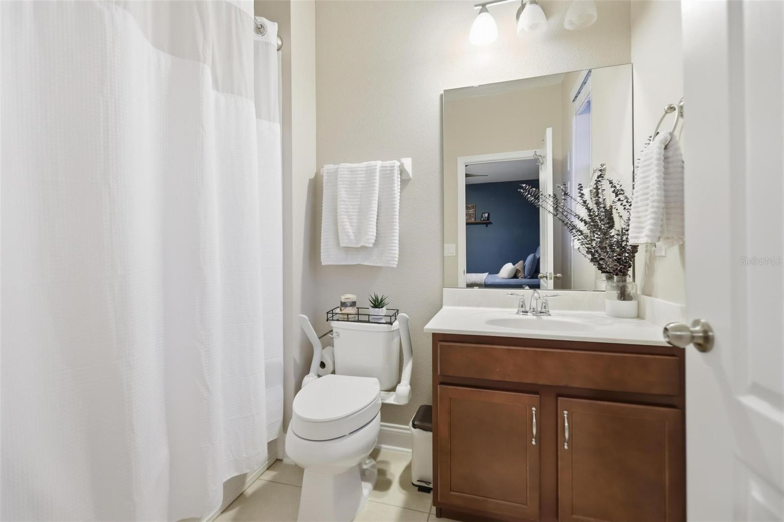 RIVIERA BELLA - Residential