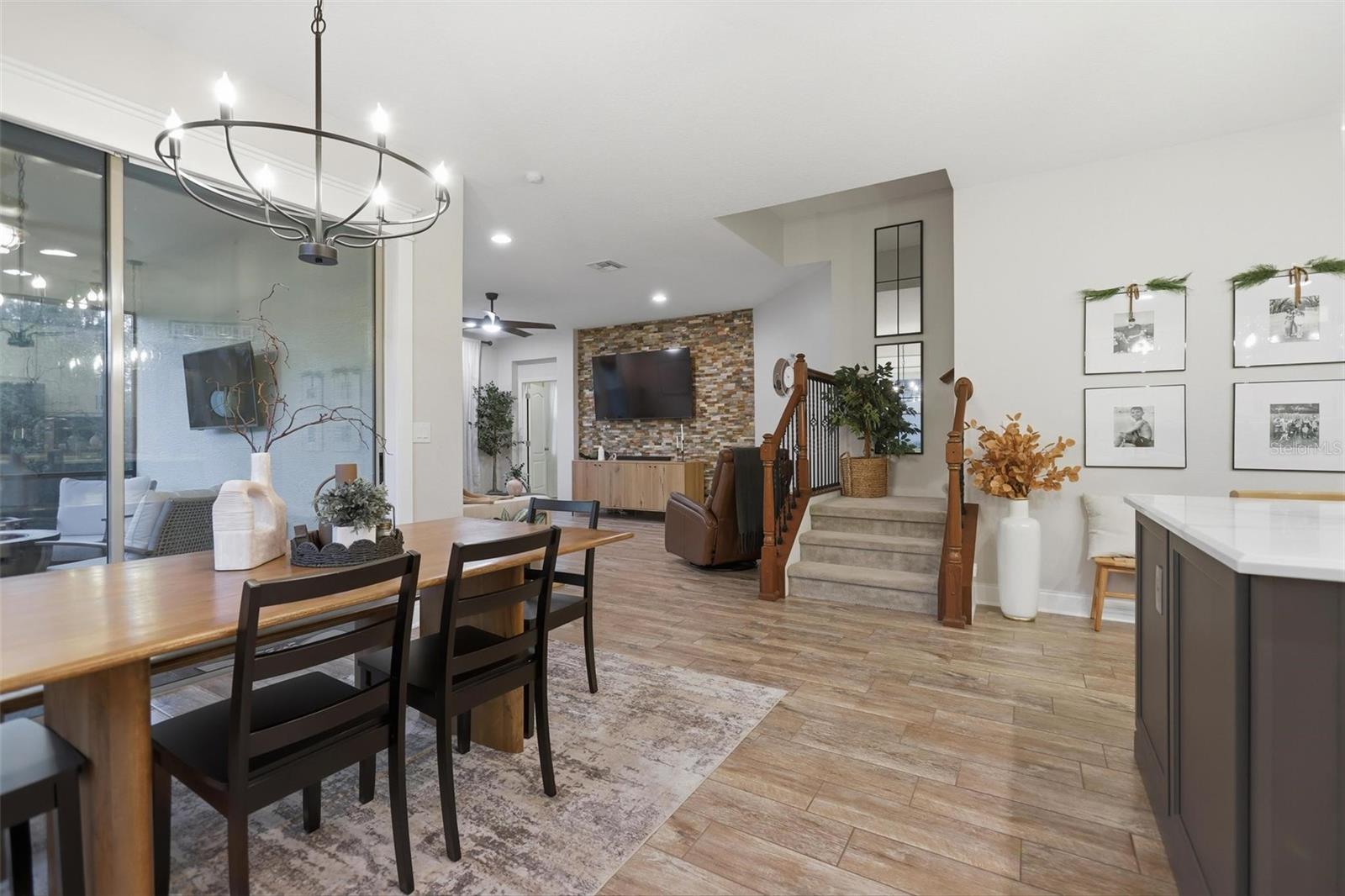 RIVIERA BELLA - Residential