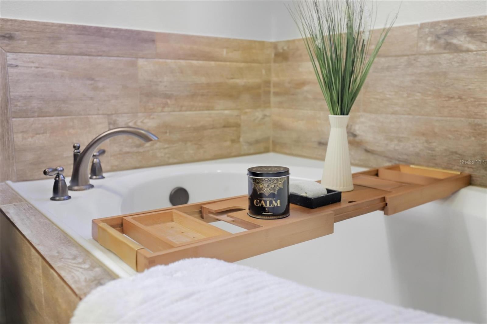 RIVIERA BELLA - Residential