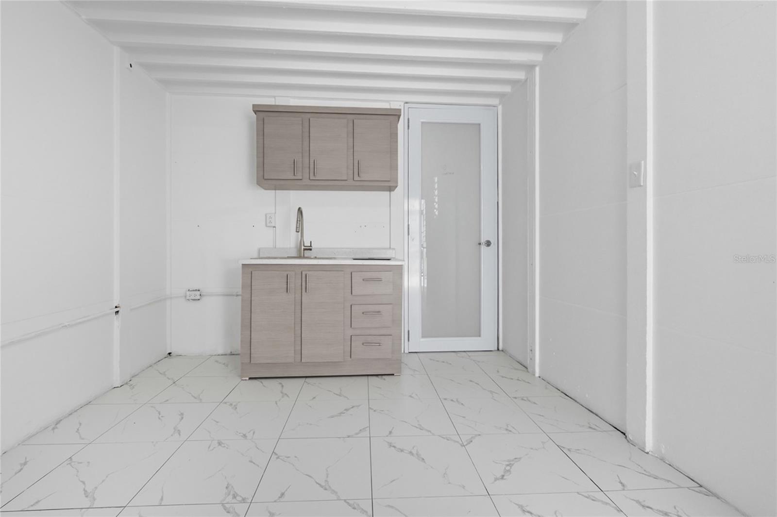 URB. VALLE UNIVERSITARIO - Residential