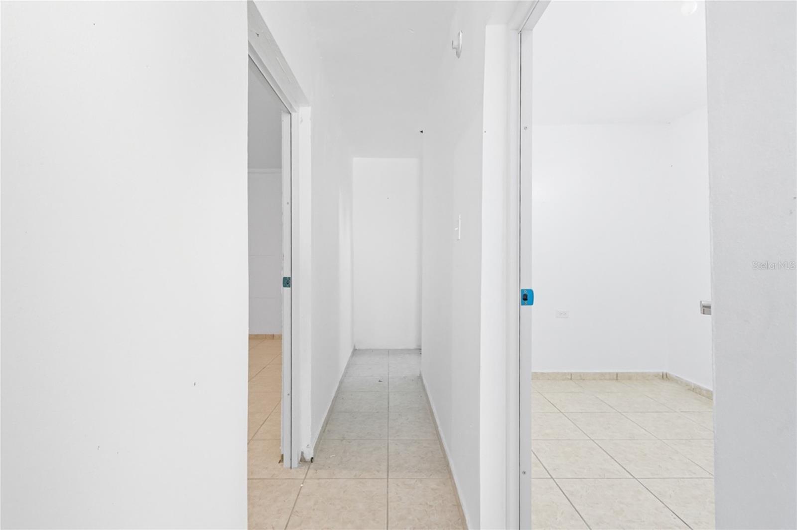 URB. VALLE UNIVERSITARIO - Residential