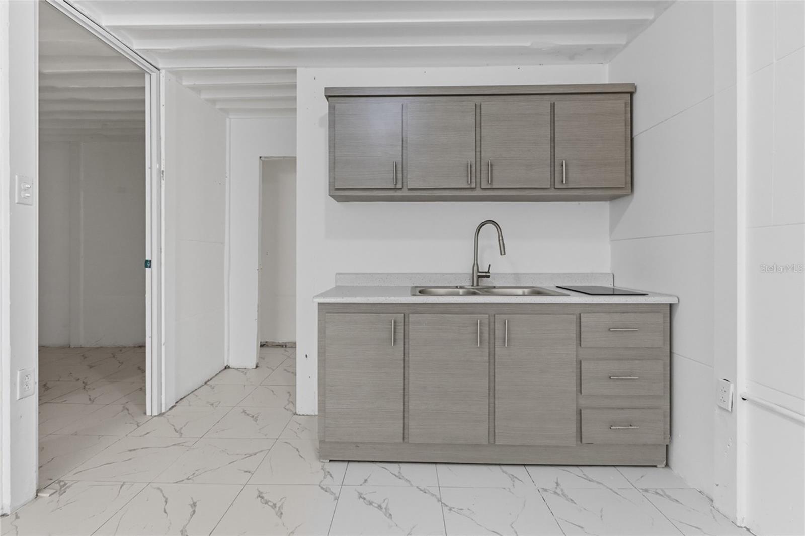 URB. VALLE UNIVERSITARIO - Residential