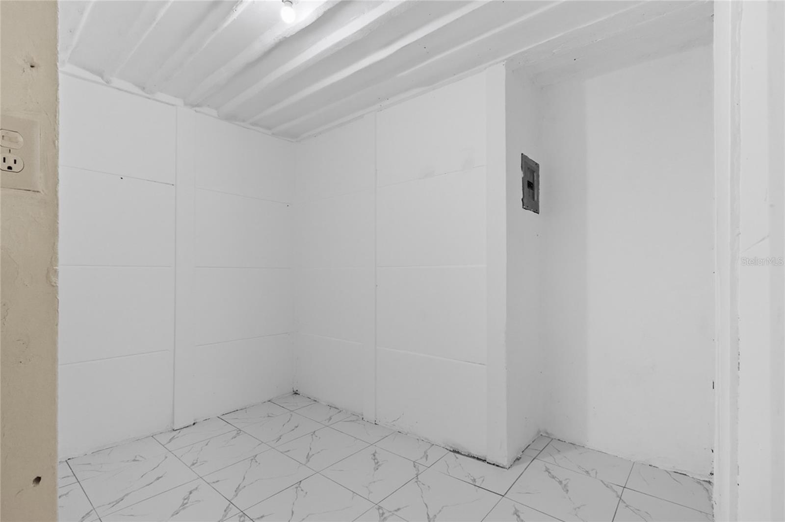 URB. VALLE UNIVERSITARIO - Residential