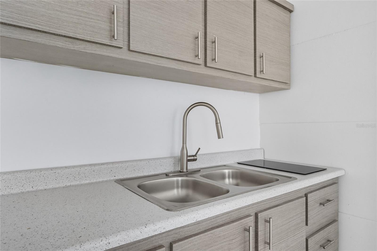 URB. VALLE UNIVERSITARIO - Residential