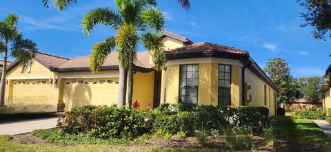 Photo of 237 Mystic Falls Drive, Apollo Beach, FL 33572 (MLS # TB8447629)