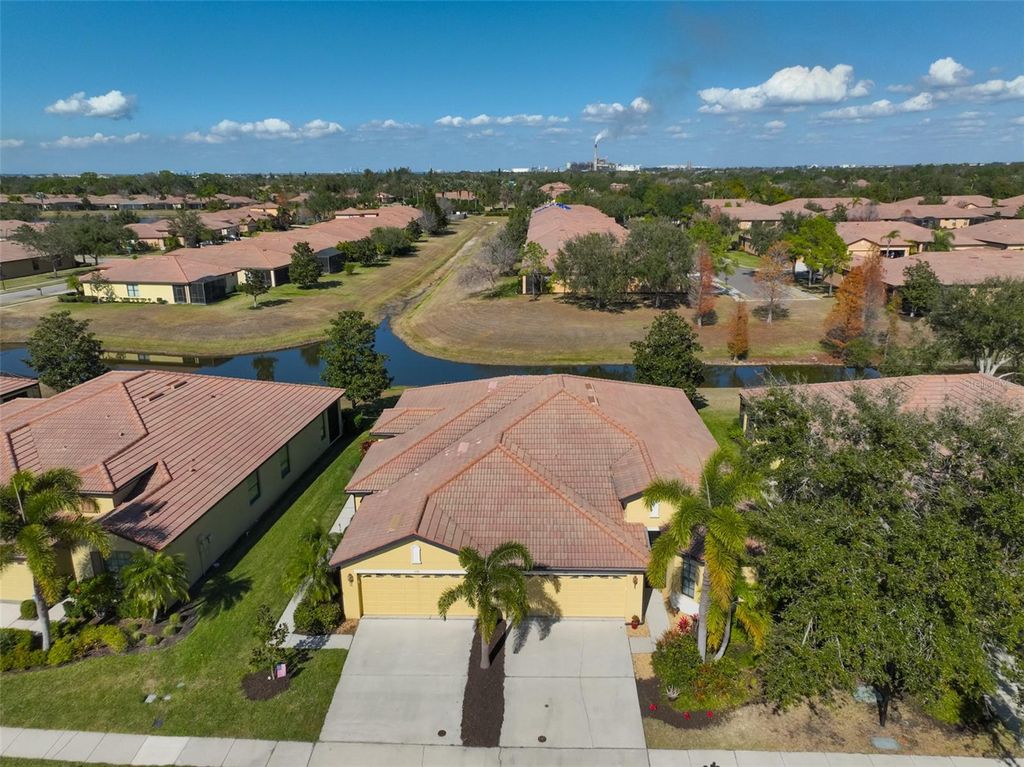 Photo of 237 Mystic Falls Drive, Apollo Beach, FL 33572 (MLS # TB8447629)