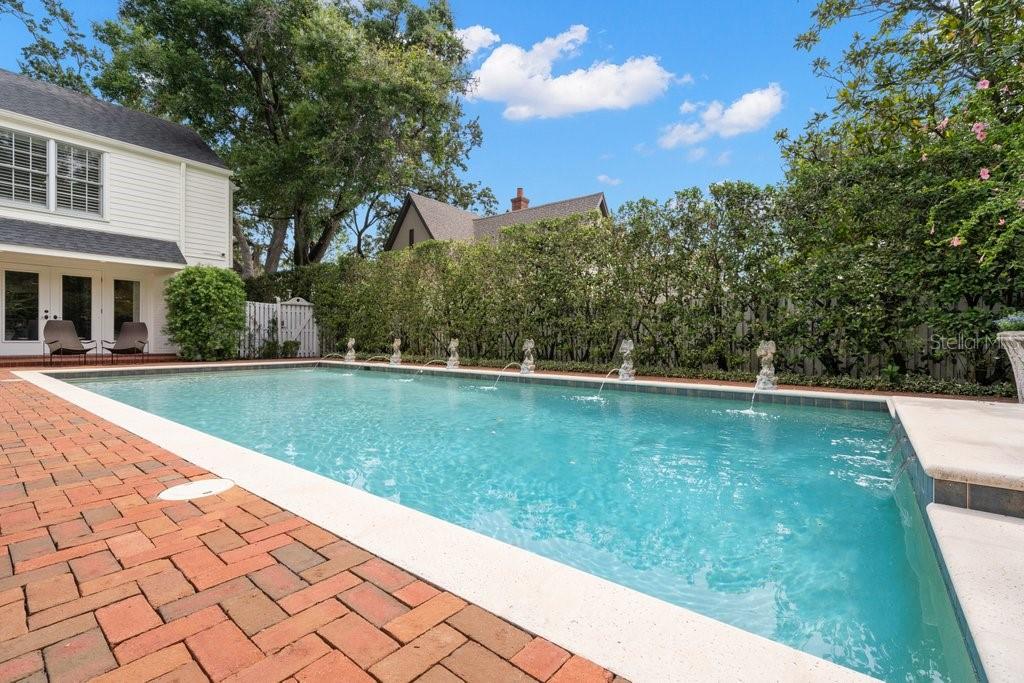 GOLF VIEW PLACE - Residential