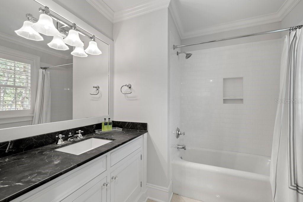 GOLF VIEW PLACE - Residential