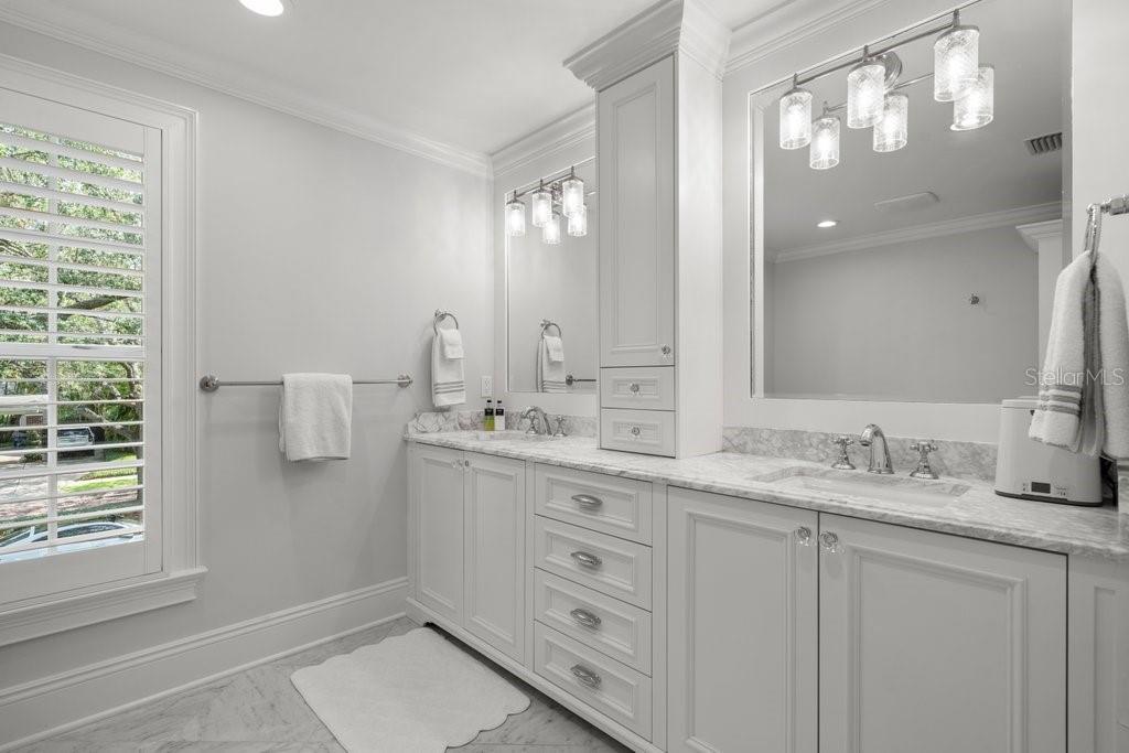 GOLF VIEW PLACE - Residential