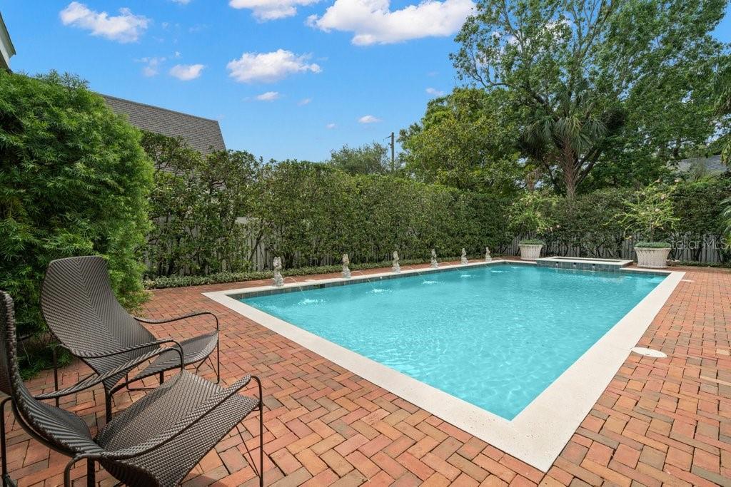 GOLF VIEW PLACE - Residential