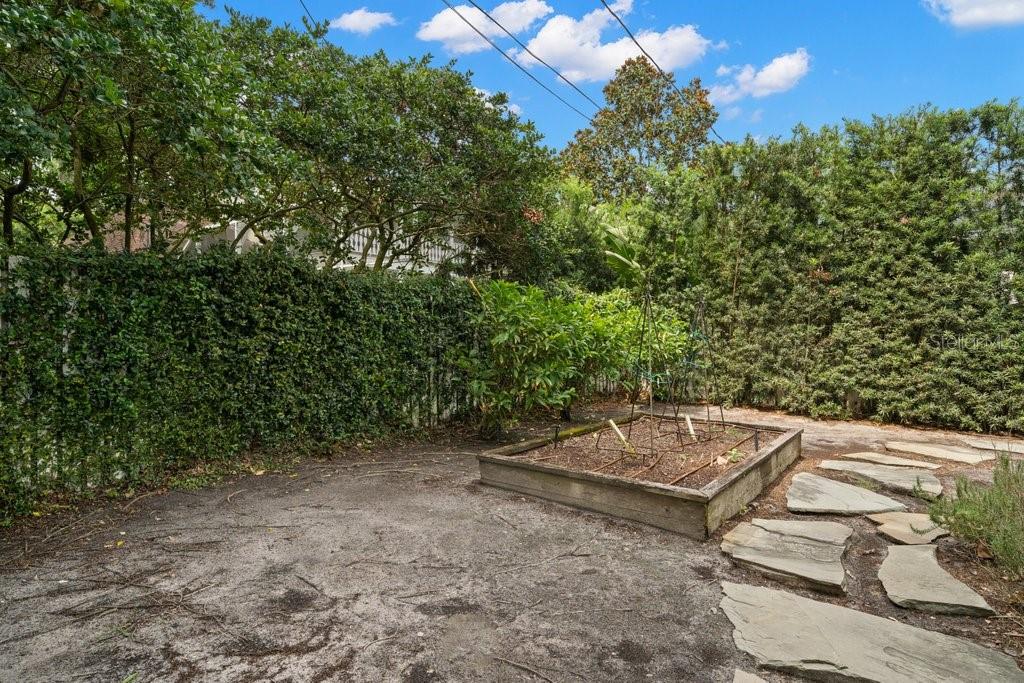 GOLF VIEW PLACE - Residential