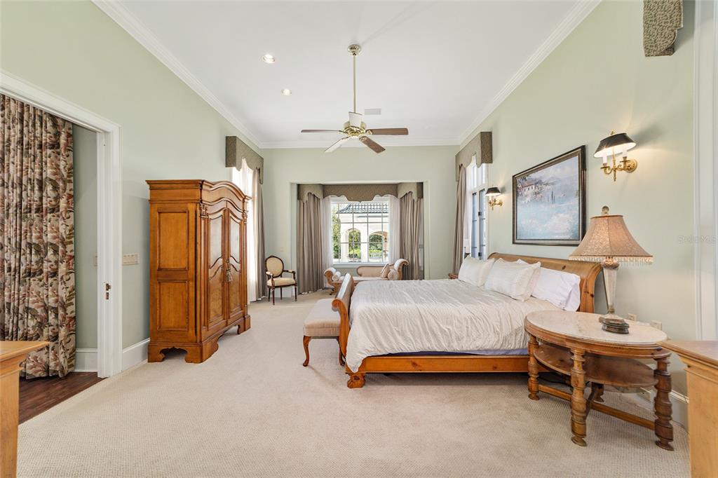 WESTBURY - Residential