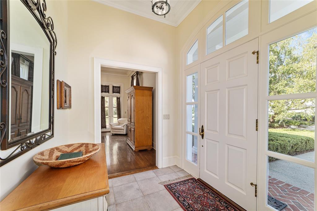 WESTBURY - Residential