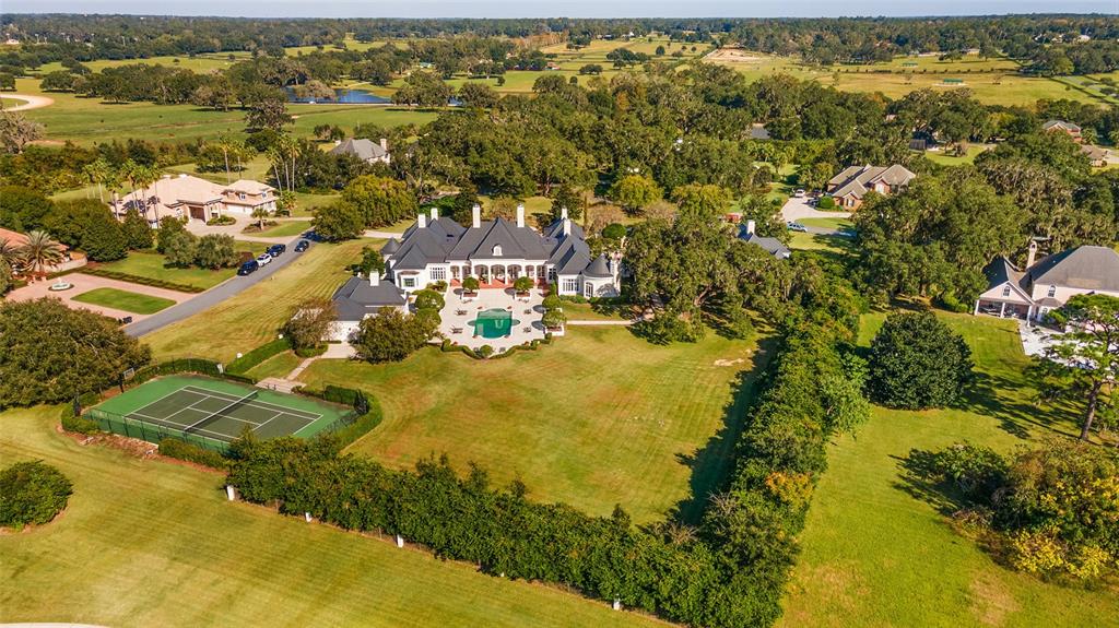 WESTBURY - Residential