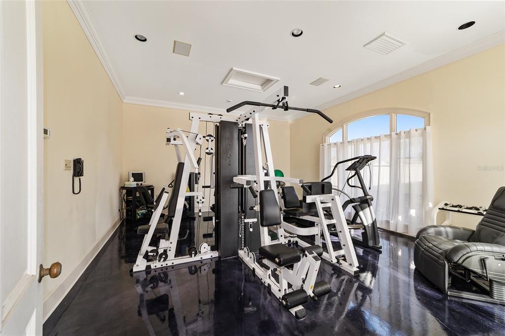 WESTBURY - Residential