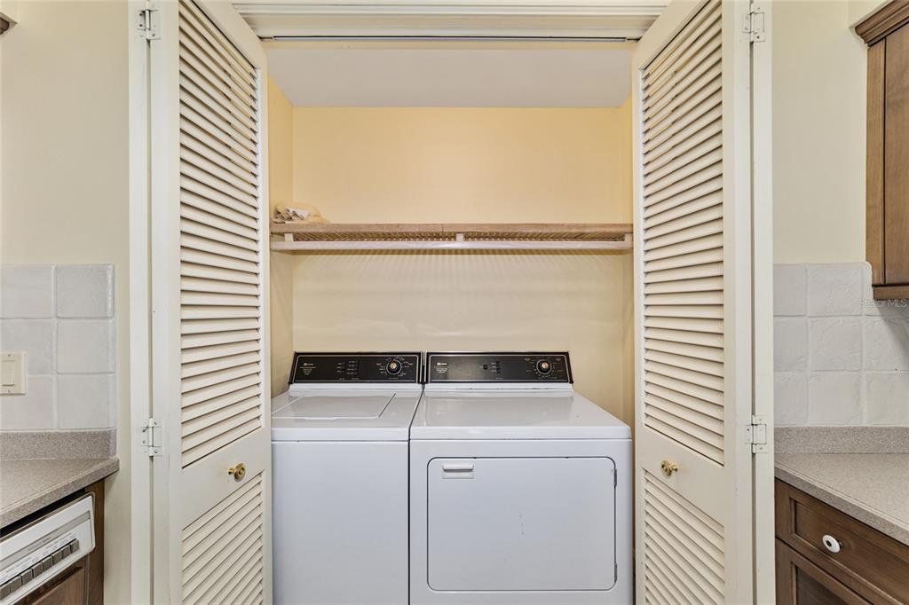 WESTBURY - Residential