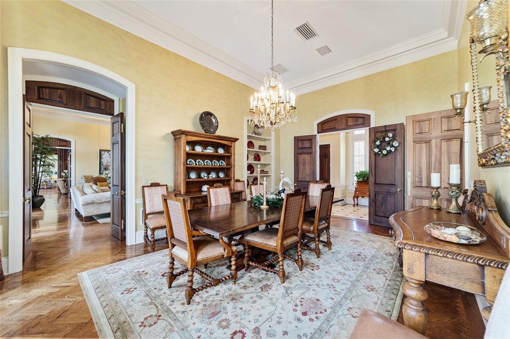 WESTBURY - Residential