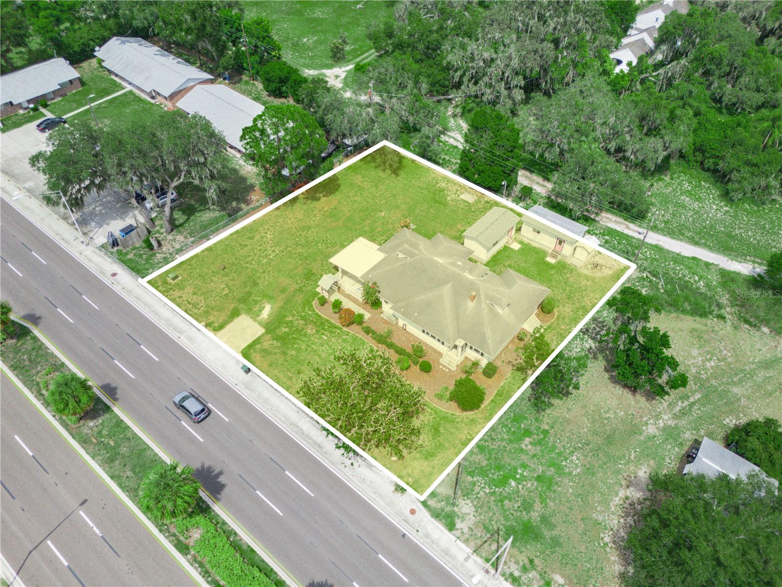 1070 S LAKE SHORE WAY