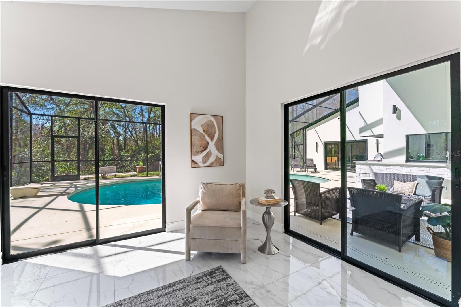PINE HOLLOW - Residential