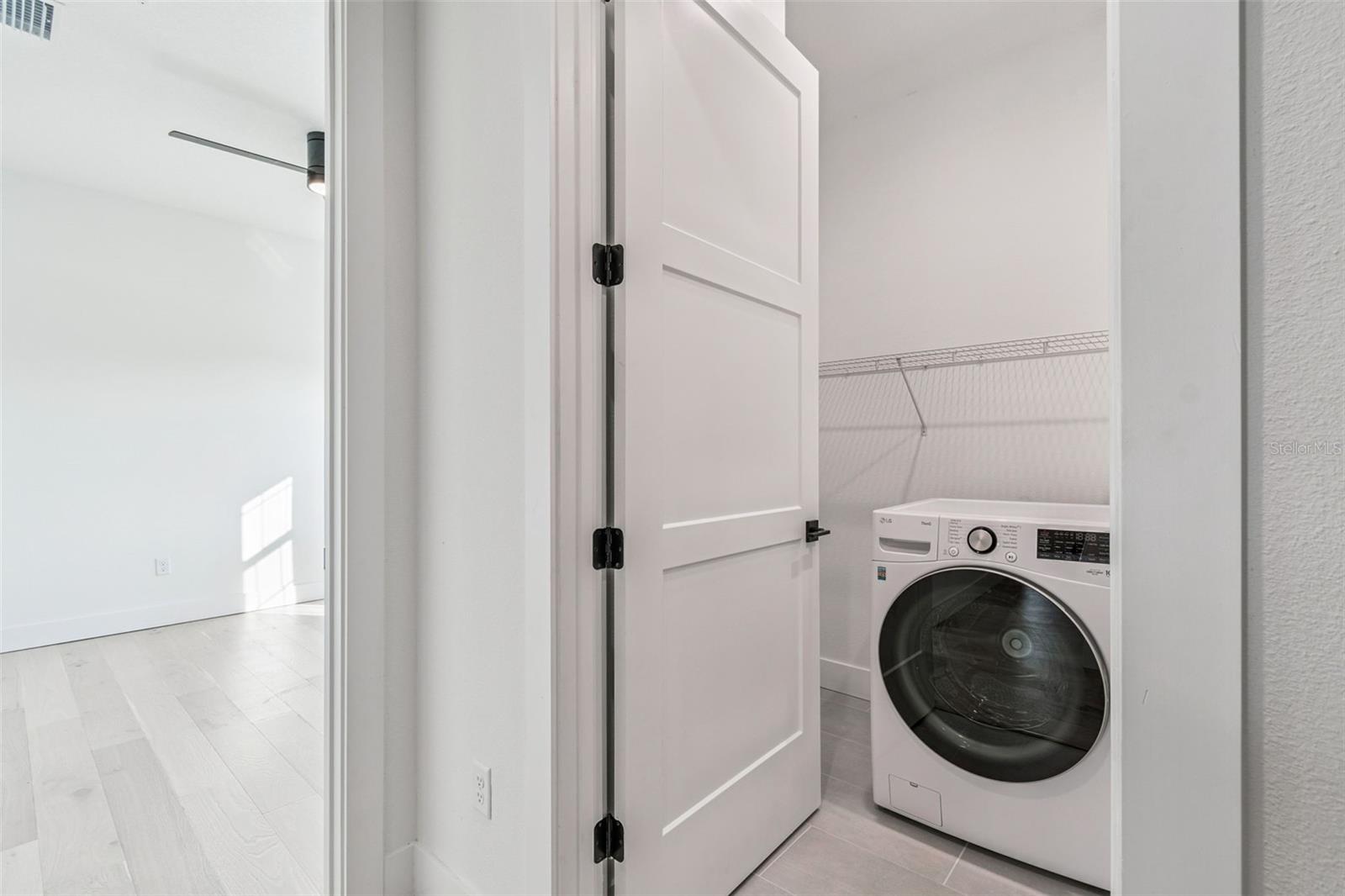 CANVAS WAD - Residential